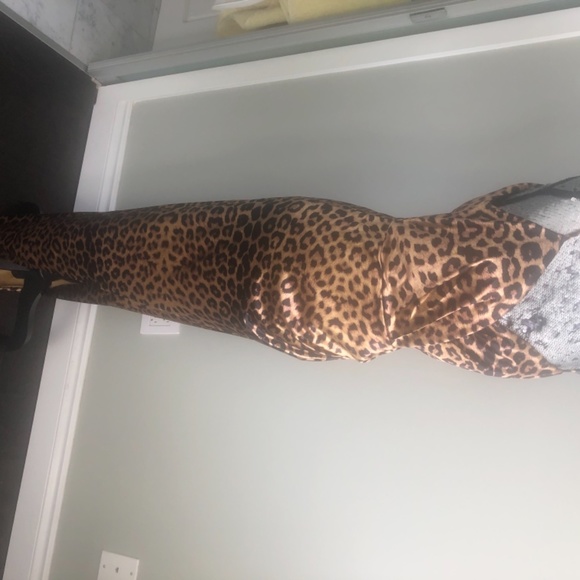 Leopard print - Picture 2 of 2